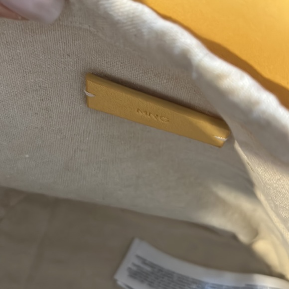 Mango Straw Basket Tote Bag - Picture 4 of 7